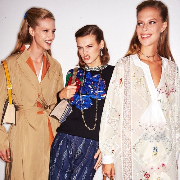 Tory Burch oversized floral wool blend sweater - Picture 2 of 8